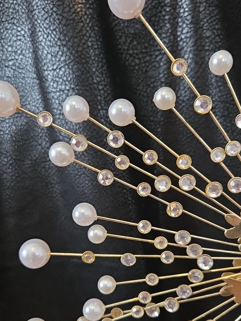 Unique Gold Pearl Burst And Rhibesyone Snowflaks Tree Topper